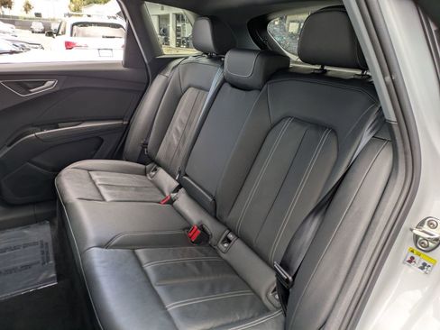 Used 2022 Audi Q4 e-tron Premium Plus w/ Premium Plus AWD/4WD image 31