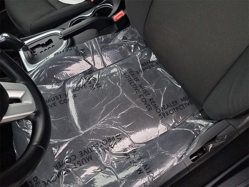 Used 2012 Dodge Avenger SXT image 16