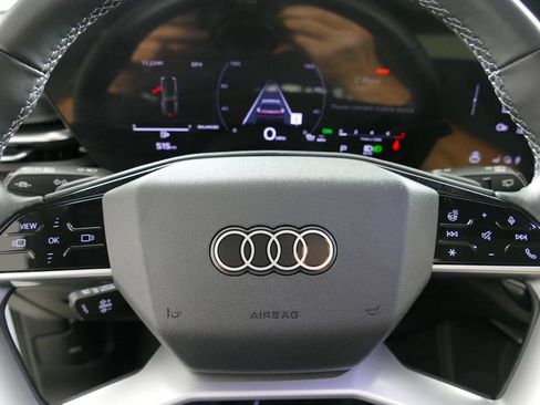 Certified 2025 Audi Q5 Premium w/ Convenience Package AWD/4WD image 15