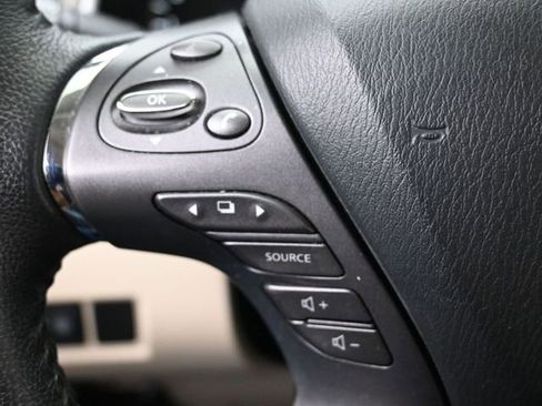 Used 2021 Nissan Murano SV image 17