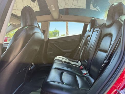 Used 2022 Tesla Model 3 Standard Range RWD image 16