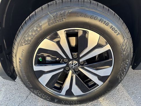 New 2026 Volkswagen Atlas SE image 9