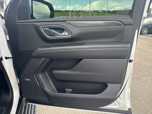 Used 2023 GMC Yukon AT4 w/ AT4 Premium Plus Package AWD/4WD image 28