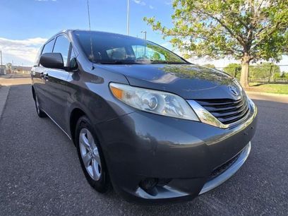 Used 2011 Toyota Sienna LE w/ Towing Pkg