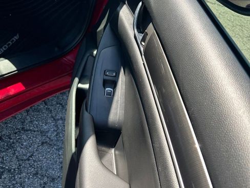 Used 2021 Honda Accord Sport image 17