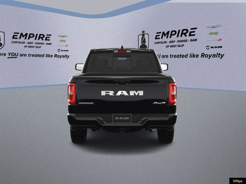 Used 2025 RAM 1500 Big Horn AWD/4WD image 7