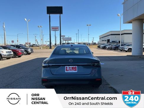 New 2026 Nissan Sentra SL w/ Floor Mat Package FWD image 6