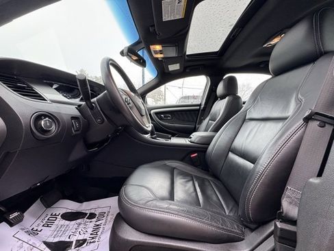 Used 2016 Ford Taurus SEL w/ Equipment Group 201A image 10