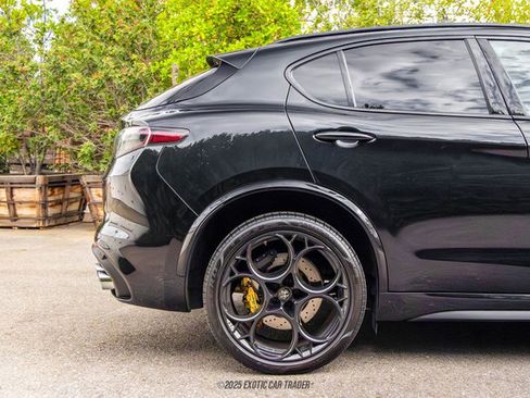 Used 2024 Alfa Romeo Stelvio Quadrifoglio w/ Quick Order Package 25A 100th image 10
