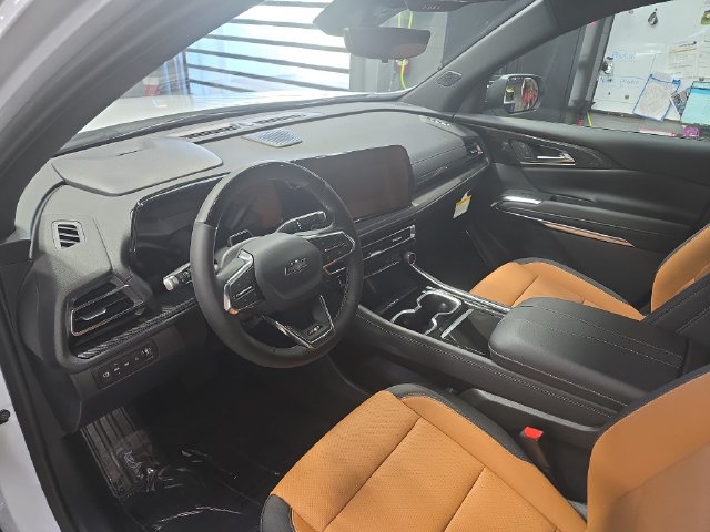 New 2027 Chevrolet Traverse Z71 w/ Enhanced Driving Package AWD/4WD image 18