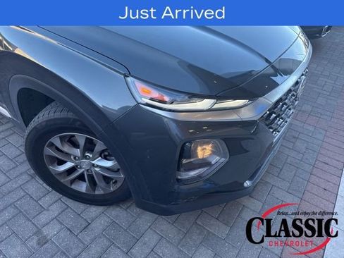 Used 2019 Hyundai Santa Fe SE image 24