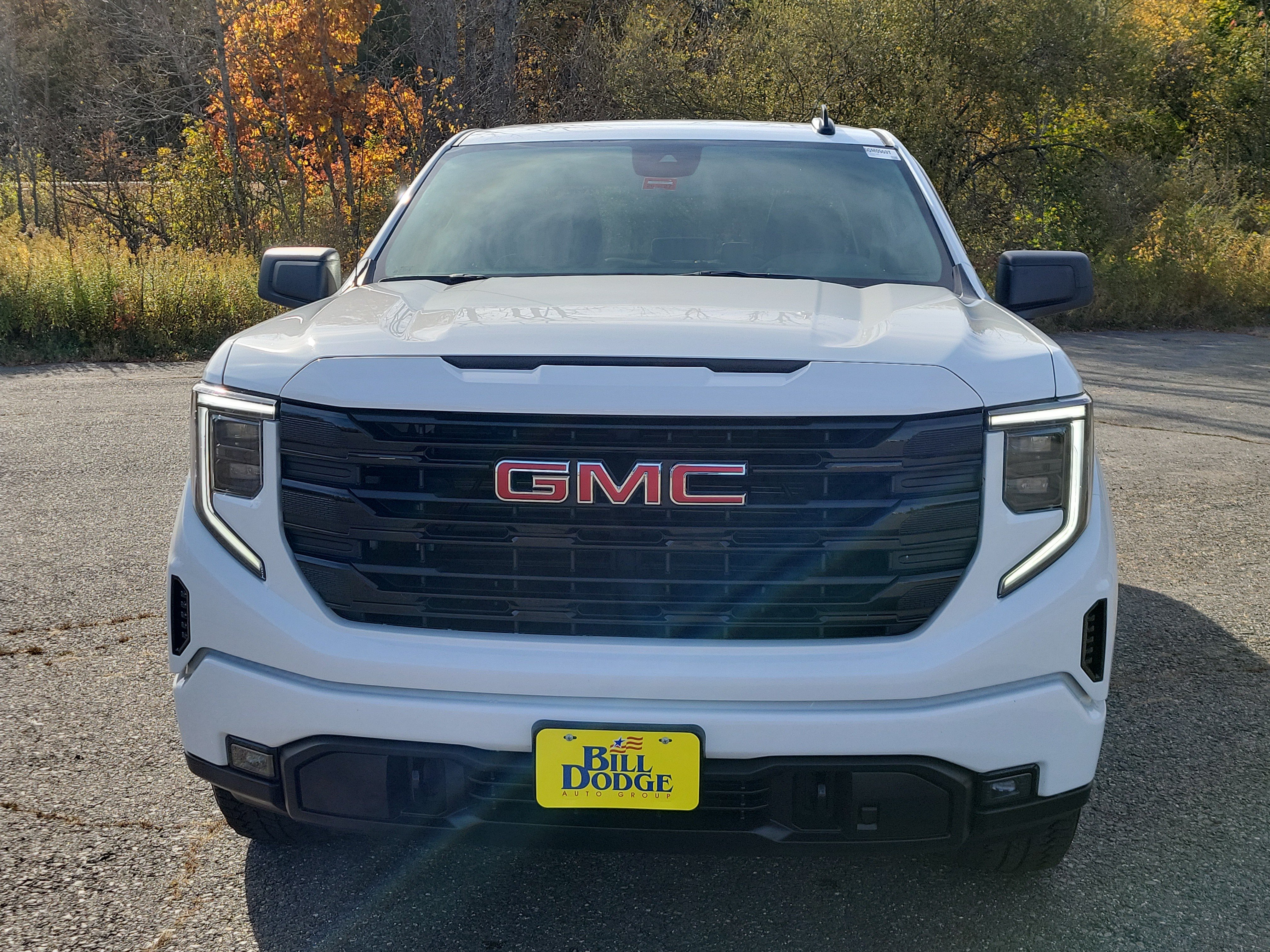 Used 2025 GMC Sierra 1500 Elevation w/ X31 Off-Road Package AWD/4WD image 2
