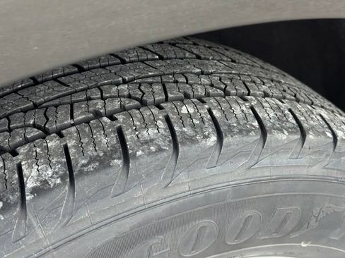 Used 2015 Ford Edge SEL w/ Equipment Group 201A AWD/4WD image 38
