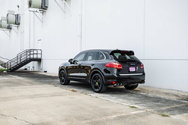 Used 2014 Porsche Cayenne S AWD/4WD image 40
