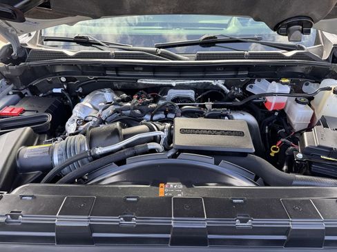 Used 2025 GMC Sierra 2500 AT4 w/ AT4 Premium Plus Package image 31