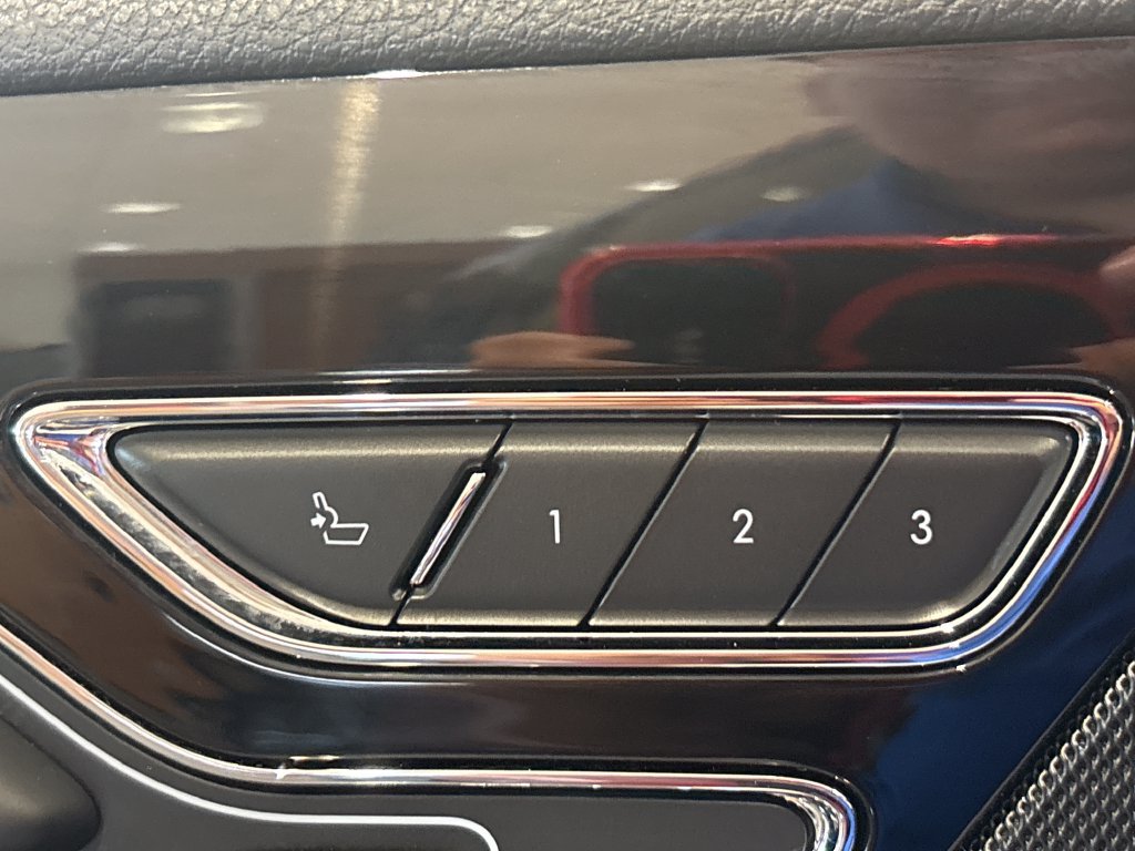 New 2027 Lincoln Aviator AWD image 35