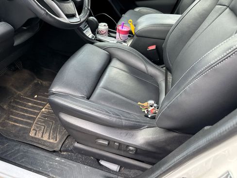 Used 2023 Subaru Ascent Limited w/ Technology Package image 7