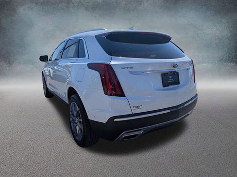 Certified 2024 Cadillac XT5 Premium Luxury w/ Technology Package FWD image 2