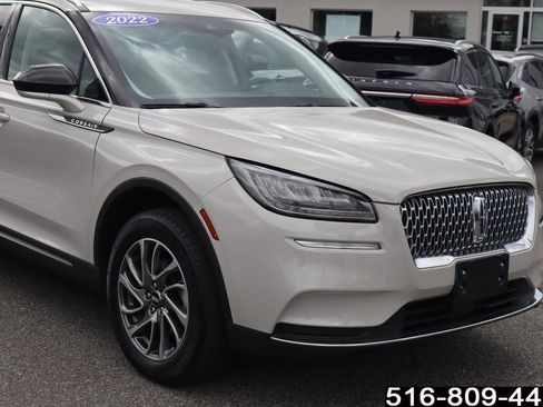 Used 2022 Lincoln Corsair AWD w/ Equipment Group 101A image 2