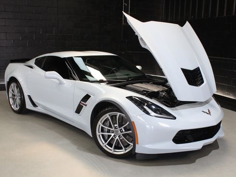 Used 2018 Chevrolet Corvette Grand Sport image 27