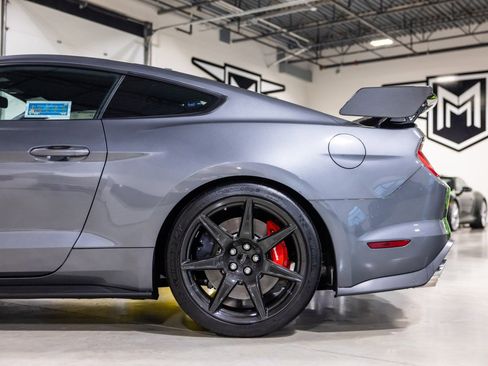 Used 2022 Ford Mustang Shelby GT500 w/ Carbon Fiber Track Pack image 17