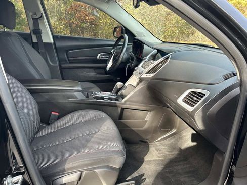 Used 2013 GMC Terrain SLE w/ Chrome and Technology Package image 16