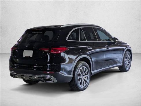 Certified 2026 Mercedes-Benz GLC 300 image 5