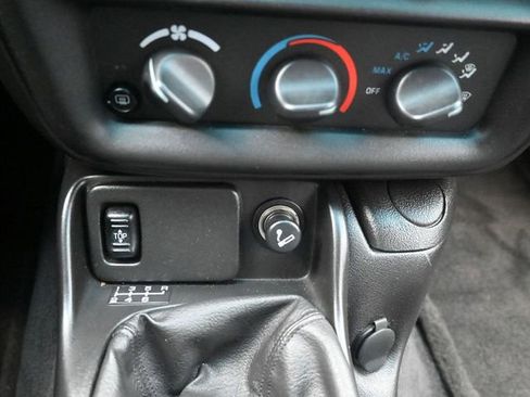 Used 2002 Chevrolet Camaro Z28 image 17