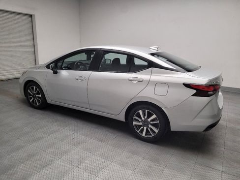 Used 2025 Nissan Versa SV FWD image 3