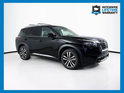 Used 2024 Nissan Pathfinder Platinum w/ Cargo Package