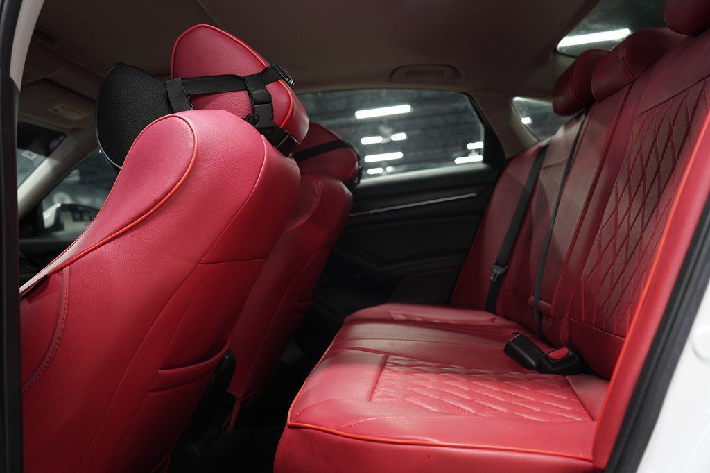 Used 2021 Honda Accord Touring image 14