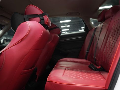 Used 2021 Honda Accord Touring image 14