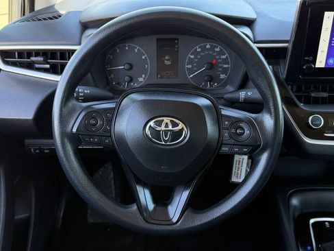 Certified 2025 Toyota Corolla LE image 13