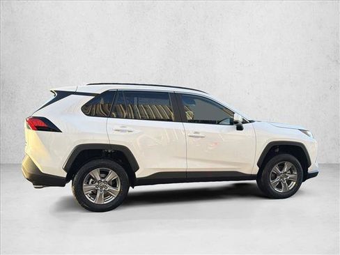 New 2025 Toyota RAV4 XLE image 4