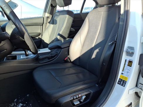 Used 2017 BMW 320i xDrive Sedan image 8
