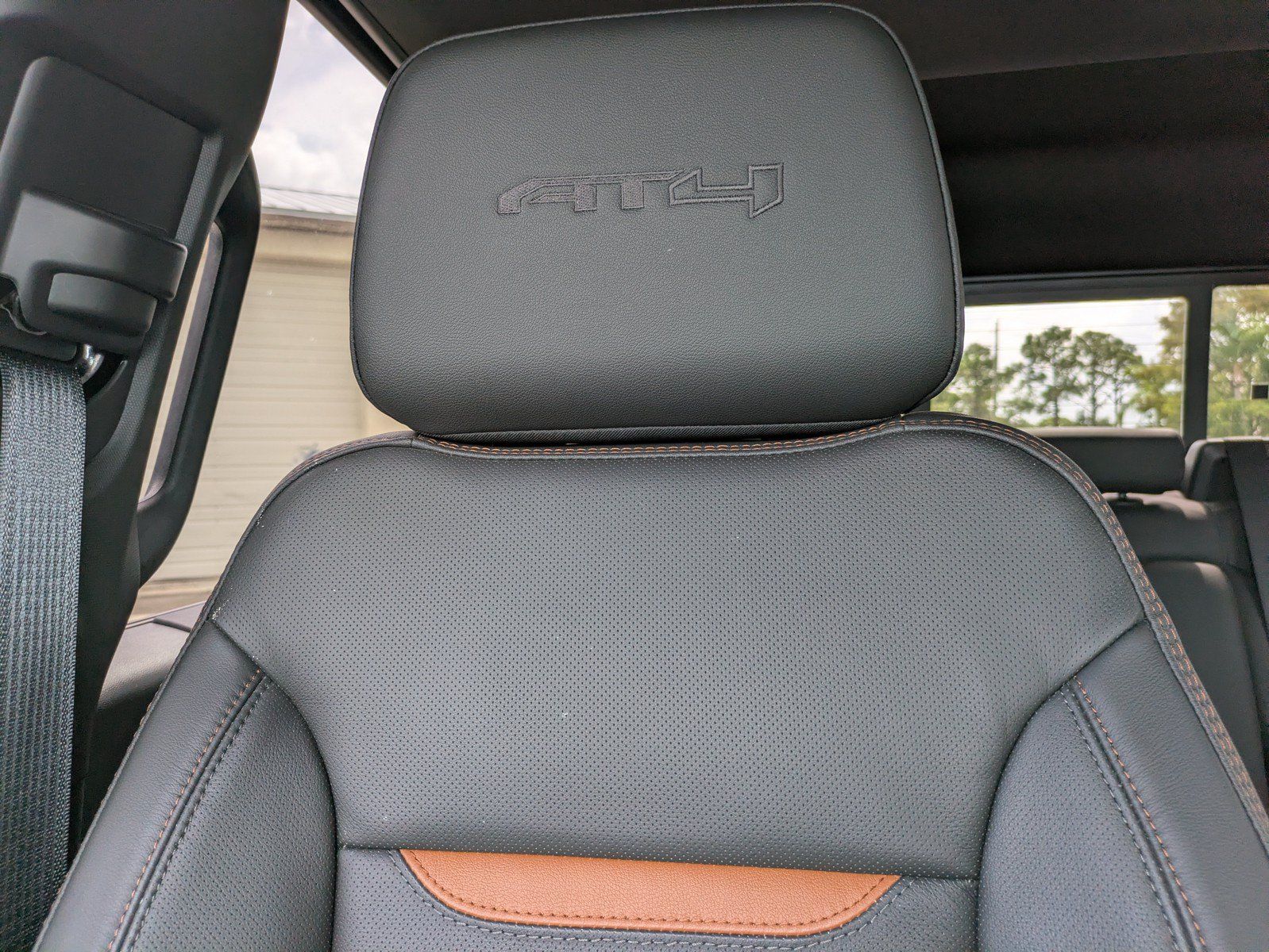 Used 2026 GMC Sierra 1500 AT4 w/ AT4 Premium Package AWD/4WD image 14