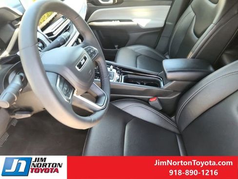 Used 2025 Jeep Compass Limited AWD/4WD image 13