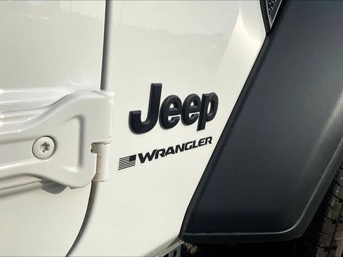 Used 2026 Jeep Wrangler Sport AWD/4WD image 27