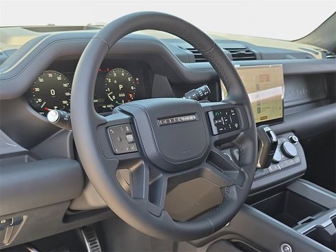 New 2025 Land Rover Defender 110 V8 image 15