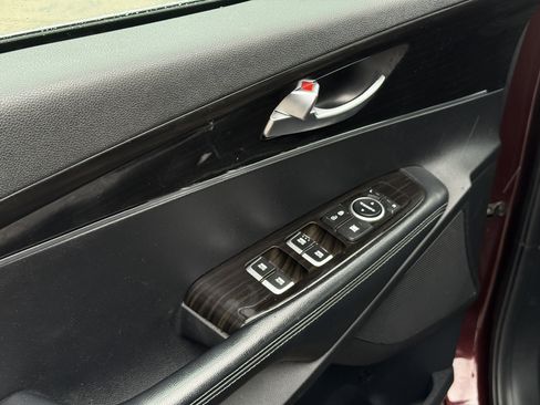 Used 2019 Kia Sorento S image 25