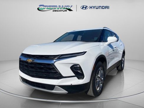 Used 2024 Chevrolet Blazer LT w/ Convenience Package image 4