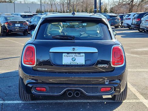 Used 2016 MINI Cooper S w/ Premium Package image 5
