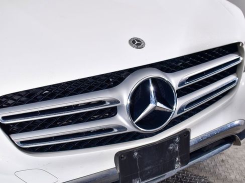 Used 2018 Mercedes-Benz GLC 300 4MATIC image 8