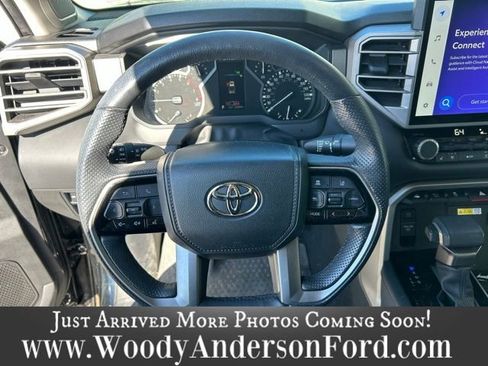 Used 2022 Toyota Tundra Limited image 12
