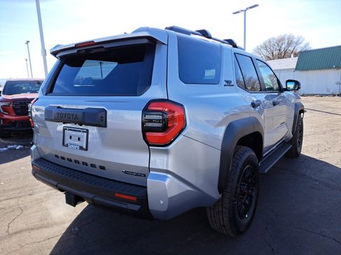 New 2025 Toyota 4Runner 4WD image 3