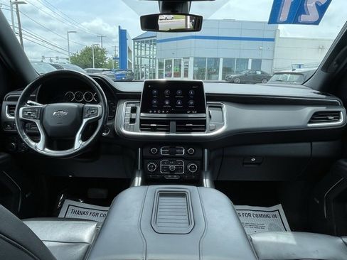 Used 2021 Chevrolet Tahoe Z71 w/ Z71 Signature Package image 3