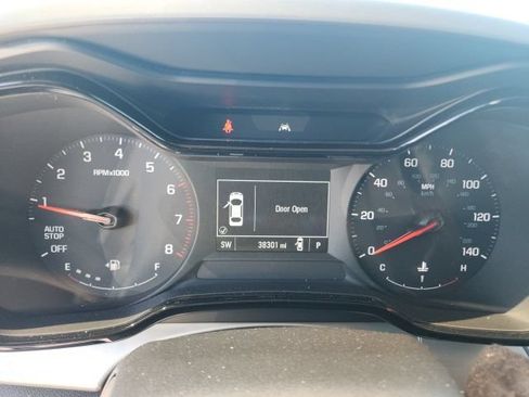 Used 2024 Chevrolet Trax LS w/ LS Convenience Package FWD image 40