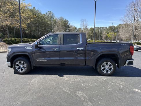 Used 2025 GMC Sierra 1500 SLT image 8