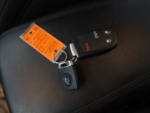 Used 2015 Chrysler 200 LX image 21