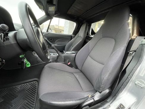 Used 2003 MAZDA MX-5 Miata image 11